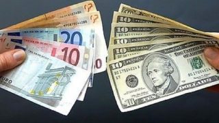 البنك المركزي الروسي يخفض أسعار صرف الدولار واليورو واليوان مقابل الروبل