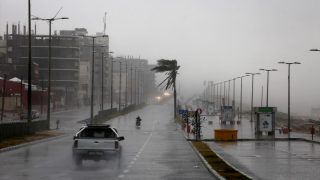 الصحف الفلسطينية: المنخفض الجوي يفاقم معاناة غزة واستيطان جديد في الضفة ومشروع قانون يستهدف “أونروا”
