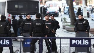 مقتل ثلاثة من الشرطة التركية في اشتباك مع عناصر داعش في “يالوفا”