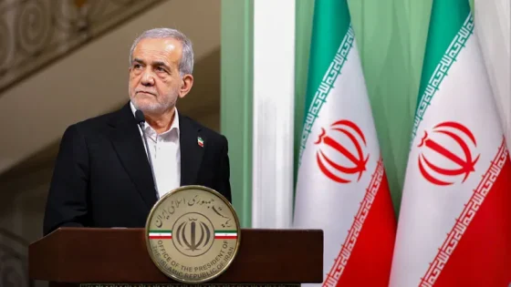 الرئيس الإيراني.. أي استهداف لخامنئي يعد حرباً شاملة على إيران