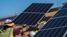 لبنان يوقع اتفاقية منحة بـ1.5 مليون دولار مع البنك الدولي لدعم الطاقة الشمسية في المرافق العامة