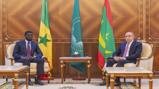 الرئيس السنغالي يبحث مع رئيس الوزراء الموريتاني تعزيز التعاون الثنائي