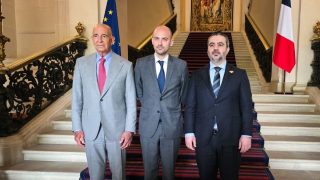 وزيرا خارجية سوريا وفرنسا يبحثان في باريس تعزيز العلاقات الثنائية