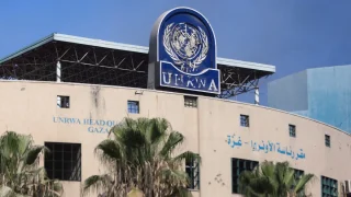 “الأونروا” تحذر من تصعيد إسرائيلي في القدس الشرقية بعد اقتحام مركز صحي وإغلاقه قسريا