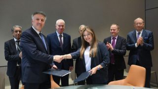 «سبوتنيك» توقع مذكرة تفاهم إعلامي مع هيئة الإذاعة والتلفزيون الفلسطينية