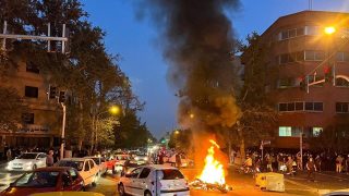 مسؤولة السياسة الخارجية بالأوروبي: قمع احتجاجات إيران “غير متناسب”