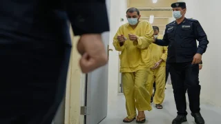العراق يواصل تسليم ومحاسبة سجناء «داعش» الأجانب وسط تعاون دولي محدود