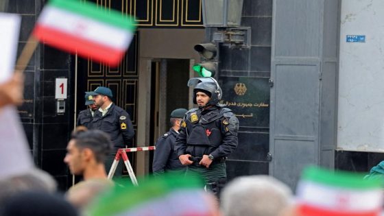 إيران تعلن توقيف أربعة أجانب بتهمة المشاركة في أعمال شغب