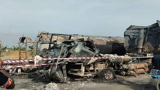 مصرع 30 شخصًا في حادث مروري مروع شمال نيجيريا