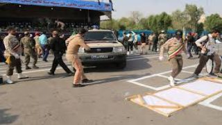 اضطرابات ميدانية واسعة في الأحواز وفقدان للسيطرة الأمنية