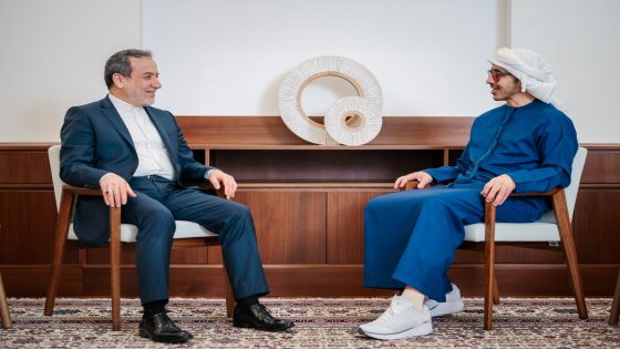 اتصالات بين الإمارات وإيران لدعم نجاح المحادثات الأميركية الإيرانية  