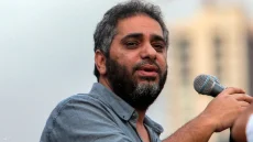 “قضية فضل شاكر تعود للأضواء.. جلسة خاطفة وتحركات قانونية تُبقي الملف مفتوحاً”