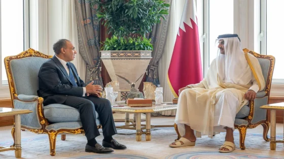 أمير قطر يتلقى رسالة من السيسي تؤكد تضامن مصر مع الدوحة