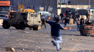 تصعيد خطير في العراق: غارات دامية وهجمات على ناقلات نفط ترفع مخاوف حرب إقليمية