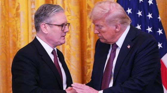 ترامب يهاجم ستارمر ويرفض دعم بريطانيا البحري في مواجهة إيران