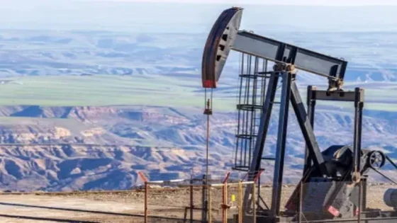 مخاوف الحرب ترفع النفط بقوة وتحذيرات من بلوغه 200 دولار للبرميل