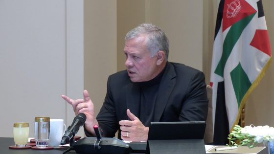 الملك عبدالله الثاني يؤكد أهمية التهدئة عبر الحوار