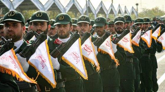 الجيش الإيراني يهدد باستهداف بنيات الطاقة والمياه بالمنطقة