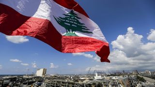 تصعيد دبلوماسي بين لبنان وإيران بعد سحب اعتماد محمد رضا شيباني