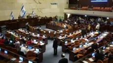 الكنيست يصوّت على ميزانية 2026 بزيادة كبيرة للدفاع وسط انتقادات داخلية