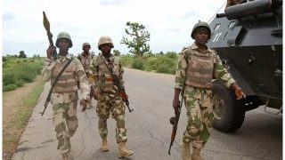 الجيش النيجيري يعلن القضاء على 18 إرهابياً واعتقال 37 مشتبهاً بهم