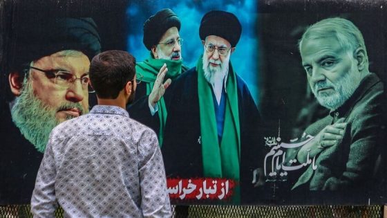 ضربات على إيران تطيح بكبار القادة السياسيين والعسكريين مع دخول الحرب شهرها الثاني