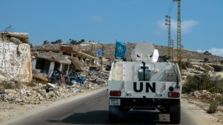 فرنسا تستنكر هجمات على جنود اليونيفيل بلبنان وتطالب بعقد اجتماع طارئ لمجلس الأمن