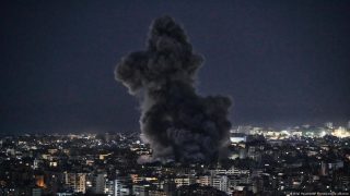 تصاعد الحرب يضغط على الطاقة العالمية ويهدد الملاحة مع اتساع الهجمات في الخليج