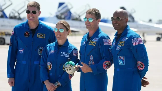 “أرتيميس 2” في منتصف الطريق إلى القمر.. أول رحلة مأهولة منذ أكثر من 50 عاماً