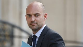 وزير خارجية فرنسا يزور توجو لأول مرة منذ عقد لتعزيز الشراكة الإقليمية