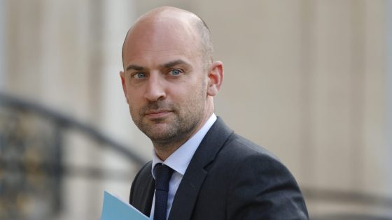 وزير خارجية فرنسا يزور توجو لأول مرة منذ عقد لتعزيز الشراكة الإقليمية