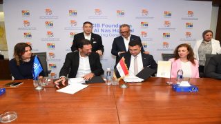 “CIB” يوقع اتفاقية مع مستشفى الناس لإجراء 300 عملية جراحية للأطفال بتمويل 75 مليون جنيه