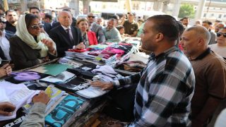 الأميرة لمياء بنت ماجد آل سعود تستطلع تطوير سوق العتبة بالقاهرة