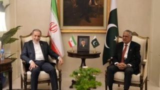 عراقجي يلتقي قائد الجيش الباكستاني في إسلام آباد تمهيدا وطهران تنفي طلب التفاوض المباشر مع واشنطن