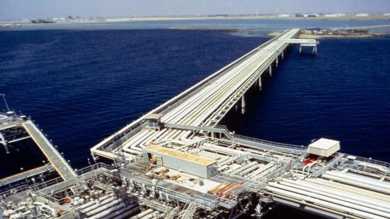 تراجع صادرات النفط من ميناء “ينبع” السعودي بنسبة 17%