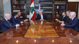 لبنان يدرس مقاطعة اجتماع أمني في واشنطن وسط تصاعد التوتر مع إسرائيل