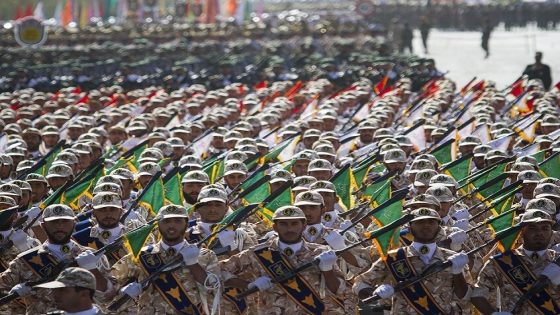 الحرس الثوري الإيراني يتوعد بتوسيع الحرب خارج الشرق الأوسط وسط تصاعد التوتر مع واشنطن وتل أبيب