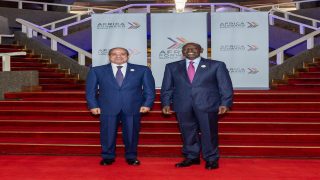السيسي وديبي يبحثان تعزيز التعاون بين مصر وتشاد وتنسيق المواقف حول قضايا المنطقة في نيروبي