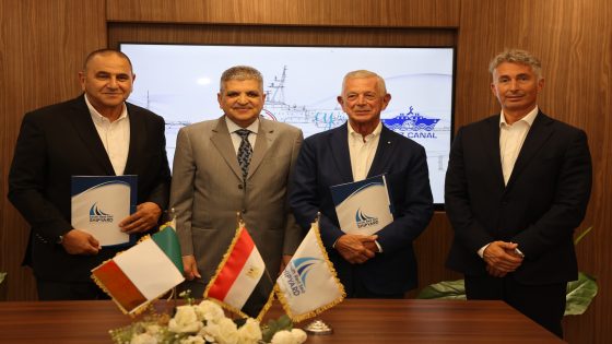 قناة السويس تخترق السوق الأوروبية بعقد جديد لتصدير قاطرتين بحريتين إلى إيطاليا