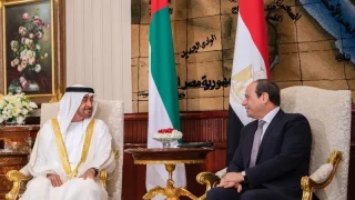 مصر تدين استهداف ناقلة إماراتية في مضيق هرمز وتؤكد أن أمن الإمارات جزء من أمنها القومي