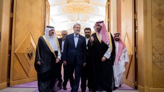 السعودية تطرح مبادرة سلام مع إيران بدعم أوروبي 