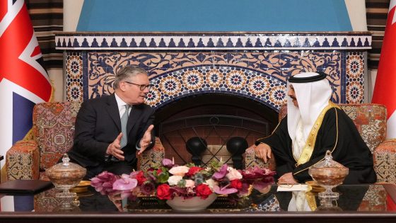 في صفقة تاريخية.. الخليج ينعش الاقتصاد البريطاني بـ 3.7 مليار إسترليني وينقذ حكومة “ستارمير”