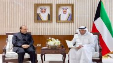 الكويت تسلم السفير الإيراني مذكرة احتجاج وتحمل طهران مسؤولية الاختراقات الحدودية