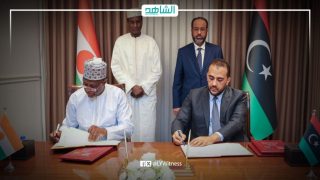 ليبيا والنيجر توقعان مذكرة تفاهم للتعاون العسكري وتعزيز أمن الحدود