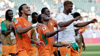 كوت ديفوار تكتب التاريخ وتتأهل لأول مرة إلى الأدوار الإقصائية في كأس العالم