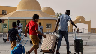 مصر تشدد إجراءات تنظيم إقامة الأجانب مع بدء تطبيق قانون اللجوء الجديد
