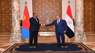  التقارب المصري الإريتري.. شراكة تتجاوز الدبلوماسية نحو إعادة تشكيل توازنات القرن الإفريقي