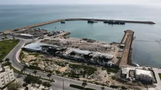 الجيش الأمريكي يصد هجمات إيرانية بالصواريخ والمسيرات.. ويشن ضربات على جزيرة قشم