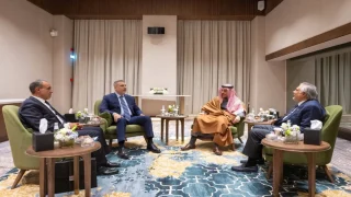 حراك رباعي في القاهرة يضم تركيا والسعودية ومصر وباكستان لمتابعة اتفاق غزة