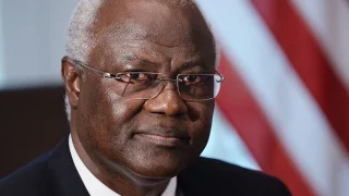 سيراليون تسقط تهمة الخيانة العظمى عن الرئيس السابق إرنست باي كوروما